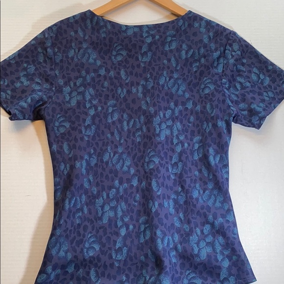 Miller’s Top - Picture 3 of 3